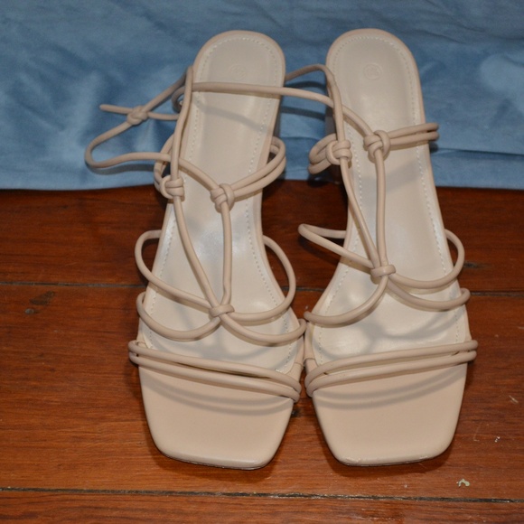 Coutgo Womens Chunky Strappy Wrap Heel - Picture 2 of 4